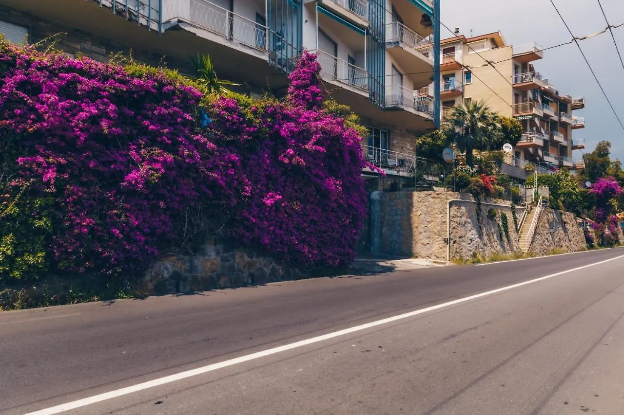 Apartment 177 - Casa Angela, Vista Mare, 5 Min Dalla Spiaggia Sanremo