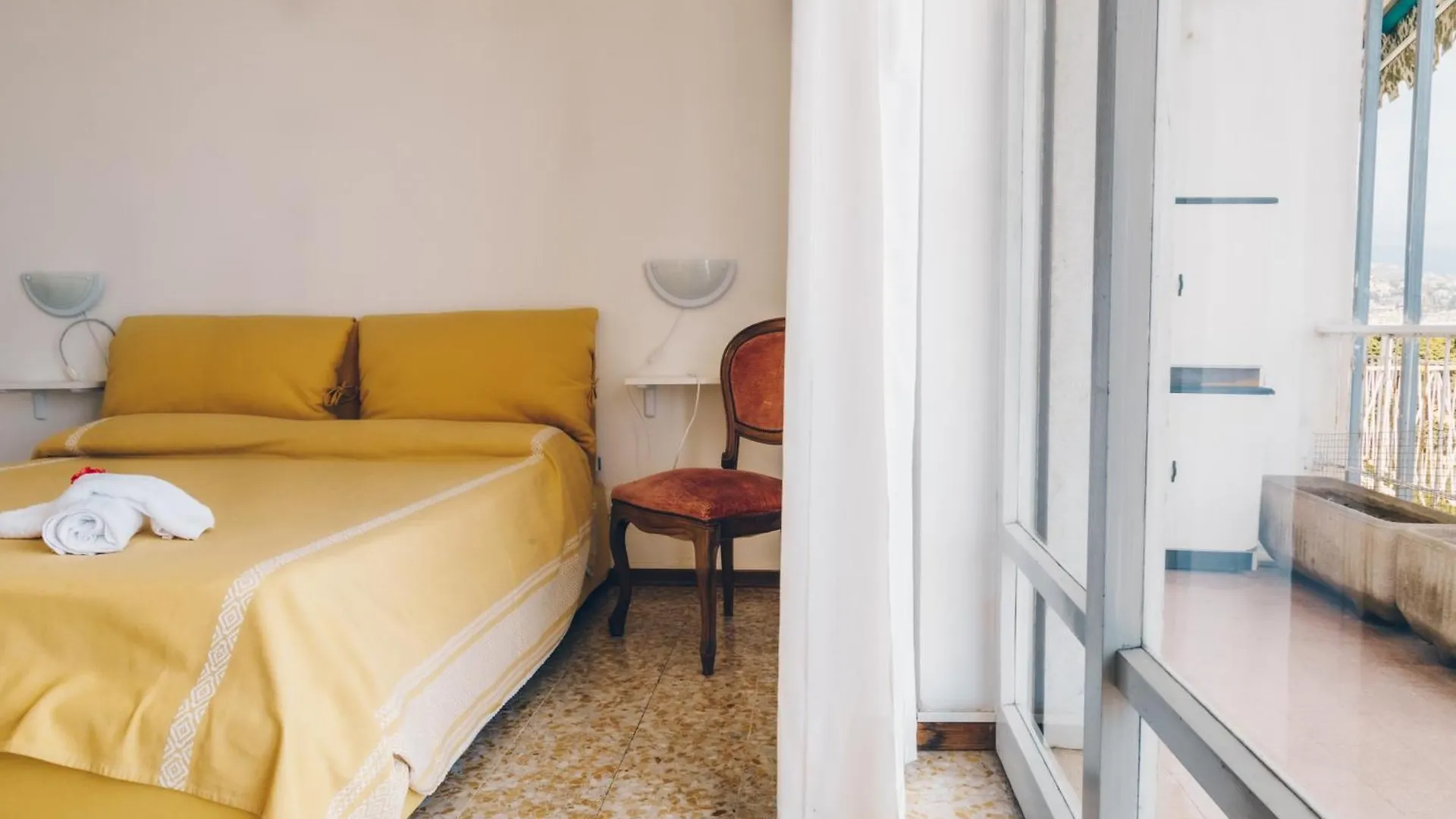Apartment 177 - Casa Angela, Vista Mare, 5 Min Dalla Spiaggia Sanremo